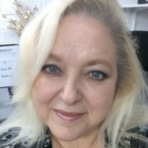 Profile photo of Robin Kersey